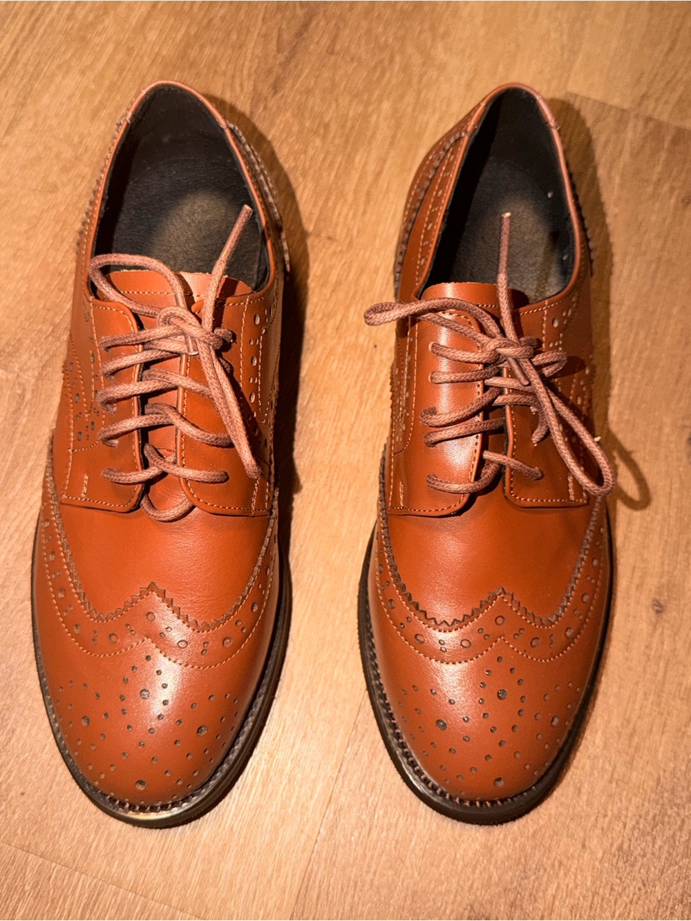 Cognac Brown Wingtip Oxford Dress Shoes – Size 6.5